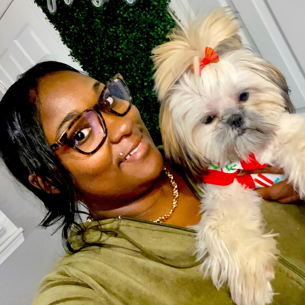 Meet your Posher, April